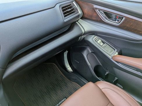 Used 2024 Subaru Ascent Touring image 16