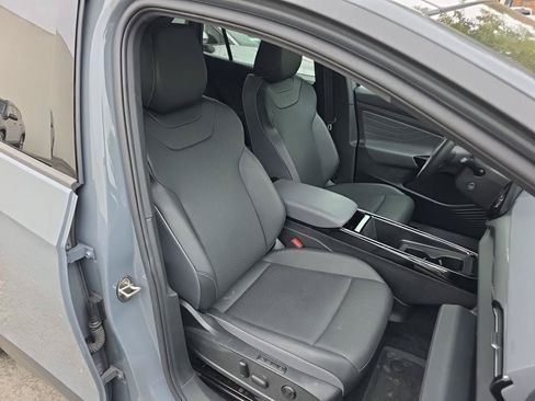Used 2023 Volkswagen ID.4 Pro S AWD/4WD image 3