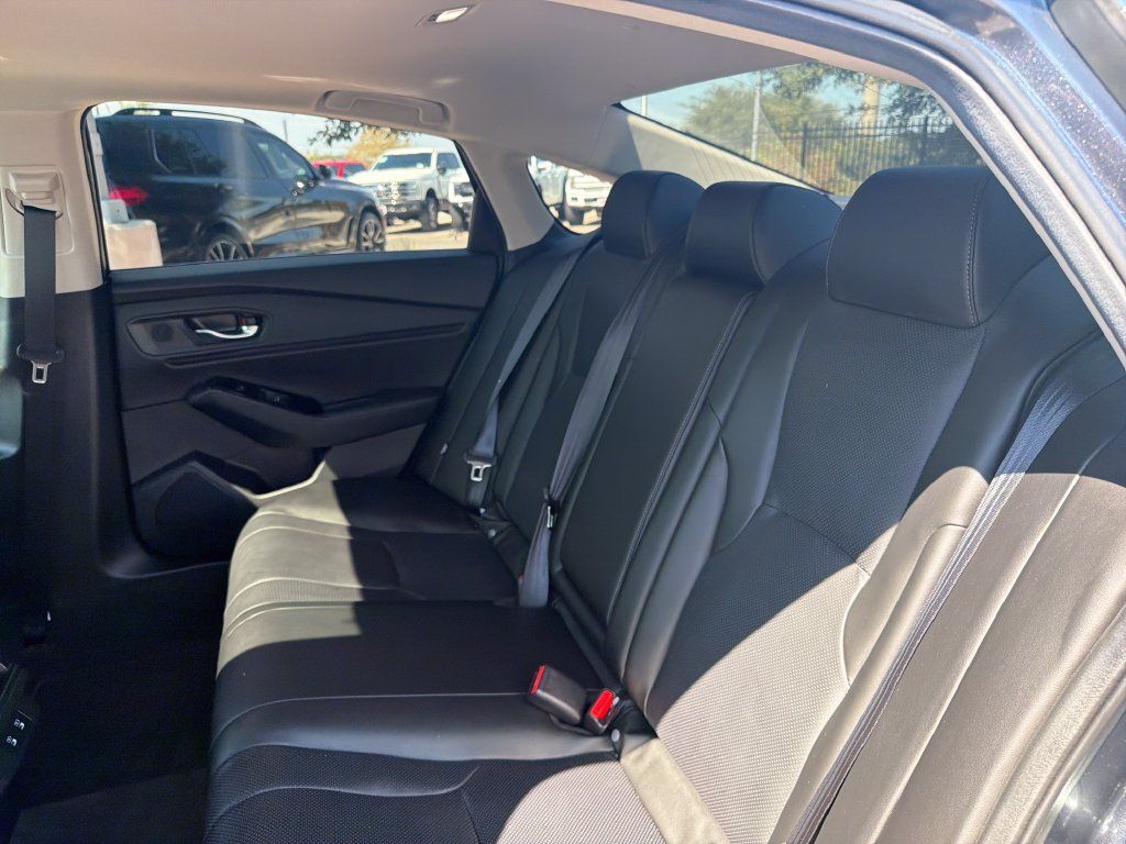 Used 2025 Honda Accord Touring image 31