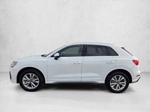 Used 2025 Audi Q3 2.0T Premium image 9