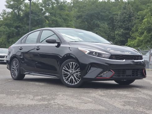 Used 2024 Kia Forte GT-Line FWD image 2