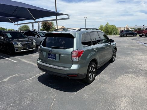 Used 2018 Subaru Forester 2.5i Limited AWD/4WD image 7