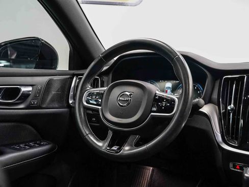 Used 2019 Volvo S60 T5 R-Design FWD image 15
