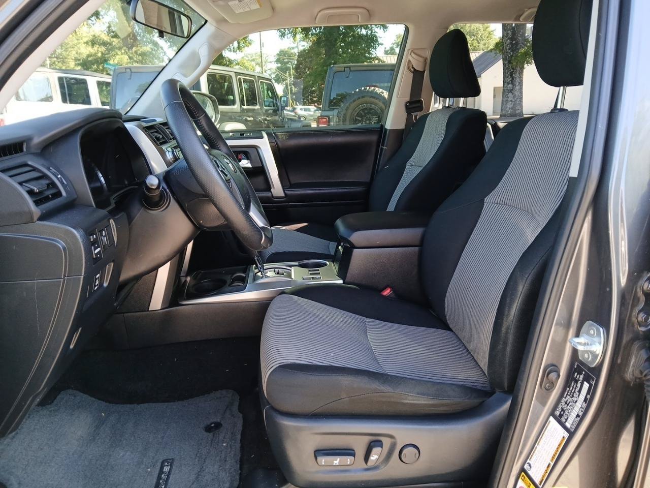 Used 2018 Toyota 4Runner SR5 RWD image 20