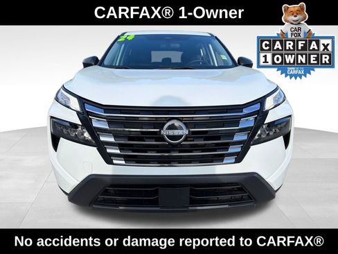 Used 2024 Nissan Rogue S FWD image 2