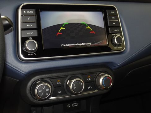 New 2025 Nissan Versa SV w/ Trunk Package image 24