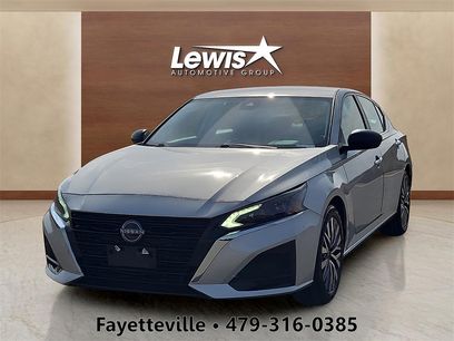 Used 2024 Nissan Altima 2.5 SV