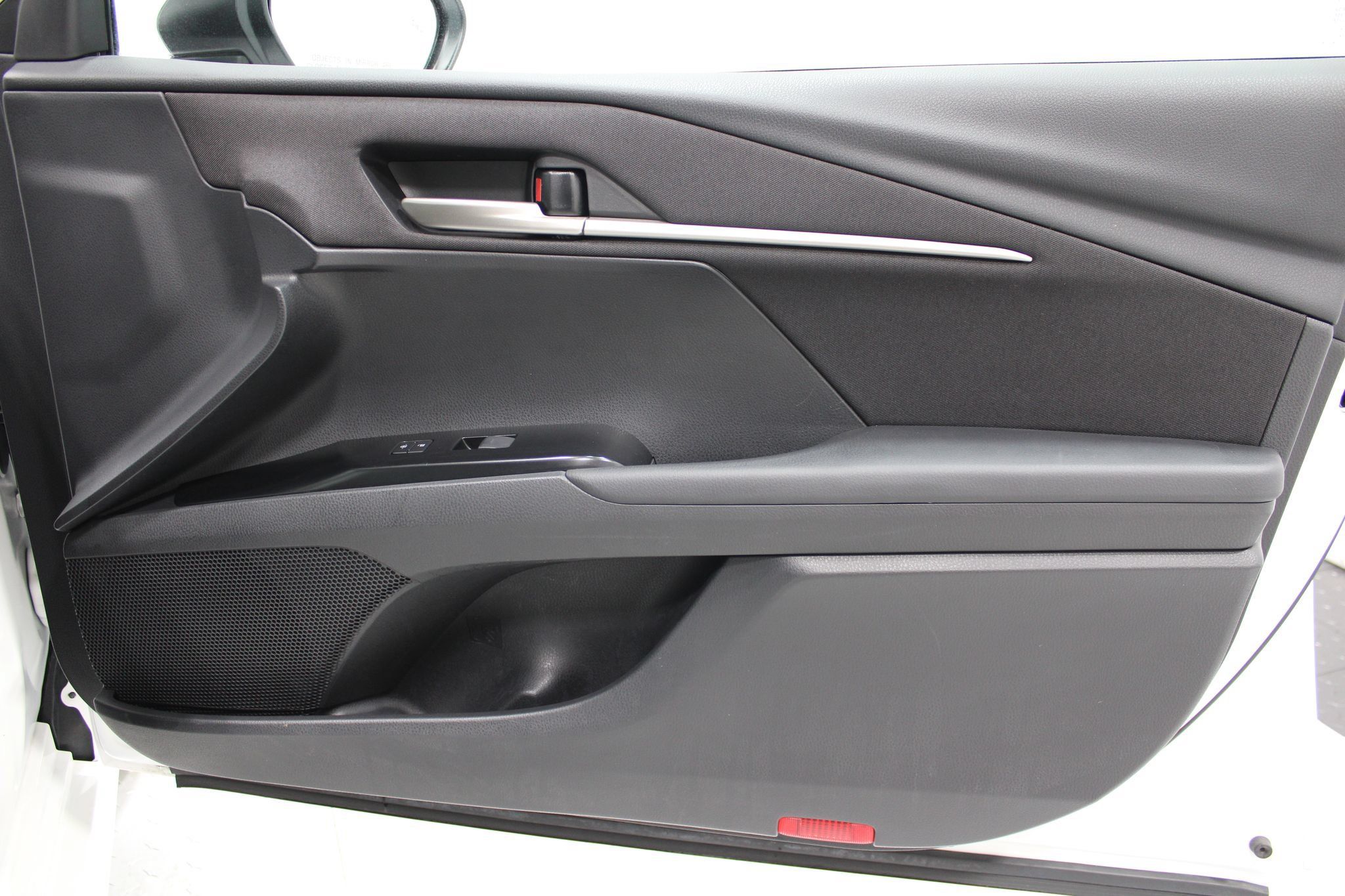 Used 2025 Toyota Camry LE FWD image 24