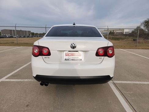 Used 2009 Volkswagen Jetta SE image 6
