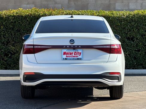 Used 2025 Volkswagen Jetta S FWD image 5