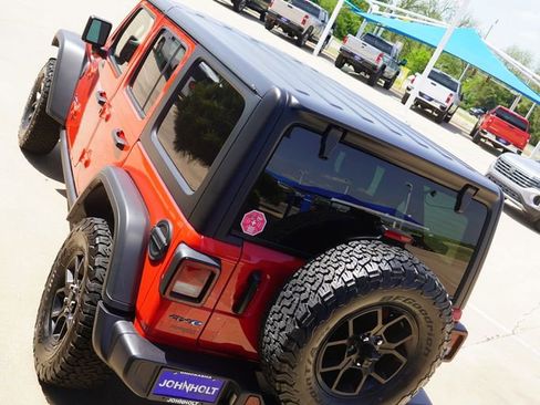 Used 2025 Jeep Wrangler Unlimited Sport S 4xe AWD/4WD image 15