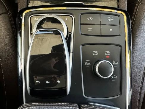 Used 2018 Mercedes-Benz GLS 450 4MATIC w/ Premium Package image 38