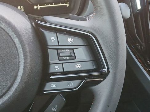 Used 2025 Subaru Forester Touring AWD/4WD image 11