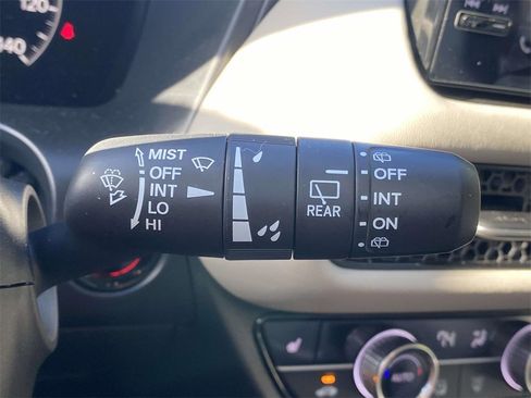 Certified 2024 Honda HR-V EX-L image 20