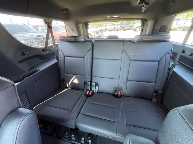 Used 2023 GMC Yukon XL Denali AWD/4WD image 19
