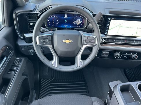 New 2026 Chevrolet Silverado 2500 LT image 14