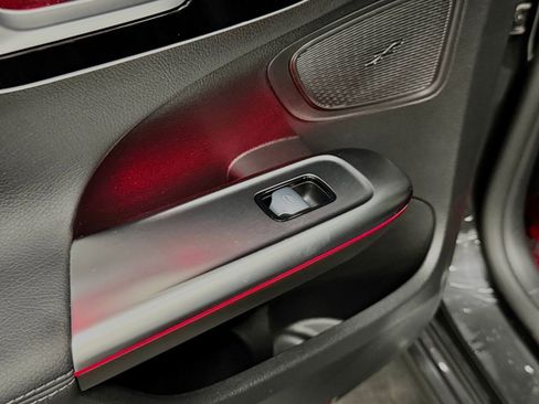Used 2023 Mercedes-Benz C 300 Sedan w/ Exclusive Trim Package image 38
