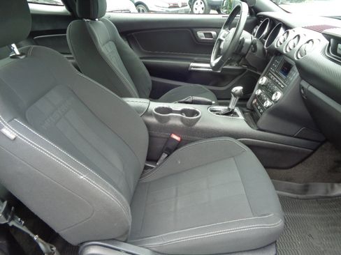 Used 2018 Ford Mustang EcoBoost Fastback image 12