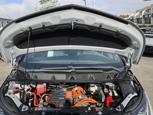 Used 2021 Chevrolet Bolt LT image 11