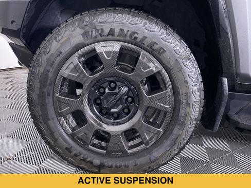 Certified 2026 GMC Hummer EV 3X w/ Carbon Fiber Edition Package AWD/4WD image 14