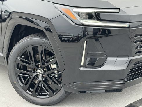 New 2026 Toyota RAV4 XSE AWD/4WD image 10