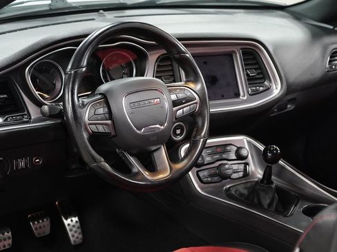Used 2019 Dodge Challenger R/T Scat Pack RWD image 11
