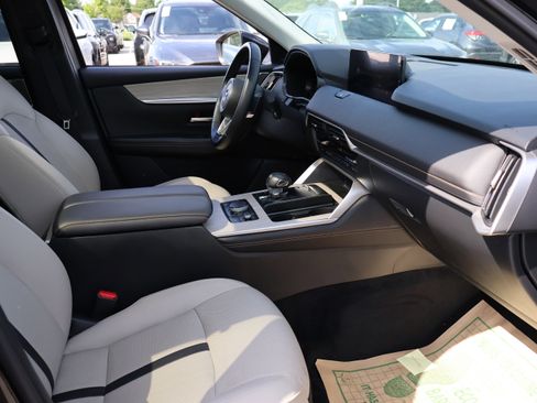 Used 2025 MAZDA CX-70 Plug-In Hybrid w/ Premium Pkg AWD/4WD image 7