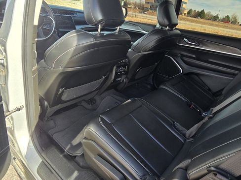 Used 2021 Jeep Grand Cherokee L Limited image 28