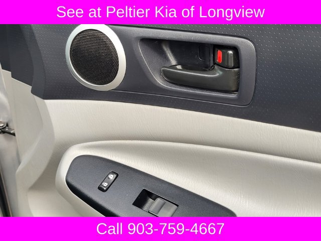 Used 2014 Toyota Tacoma PreRunner w/ SR5 Package RWD image 12