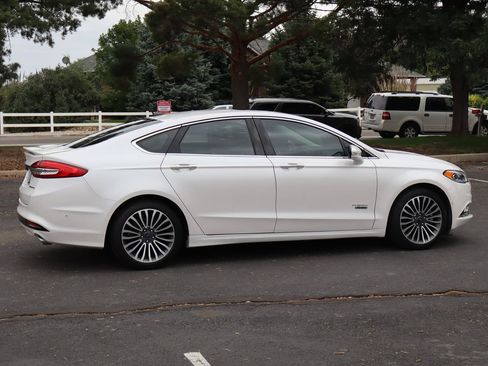 Used 2017 Ford Fusion Energi Titanium FWD image 4