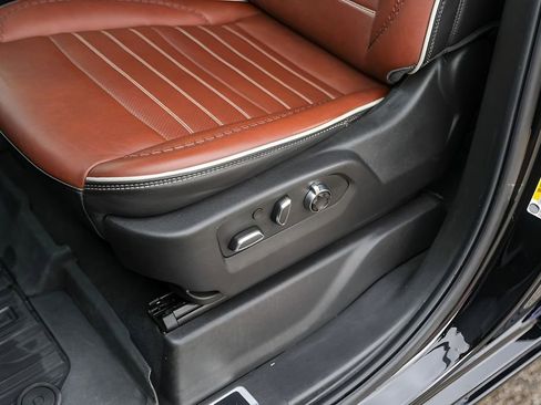 Used 2024 GMC Sierra 1500 Denali Ultimate image 11