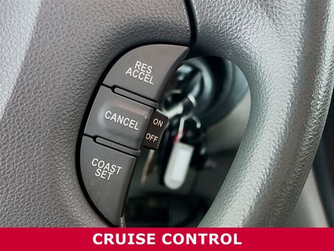 Used 2011 Kia Sedona LX image 13