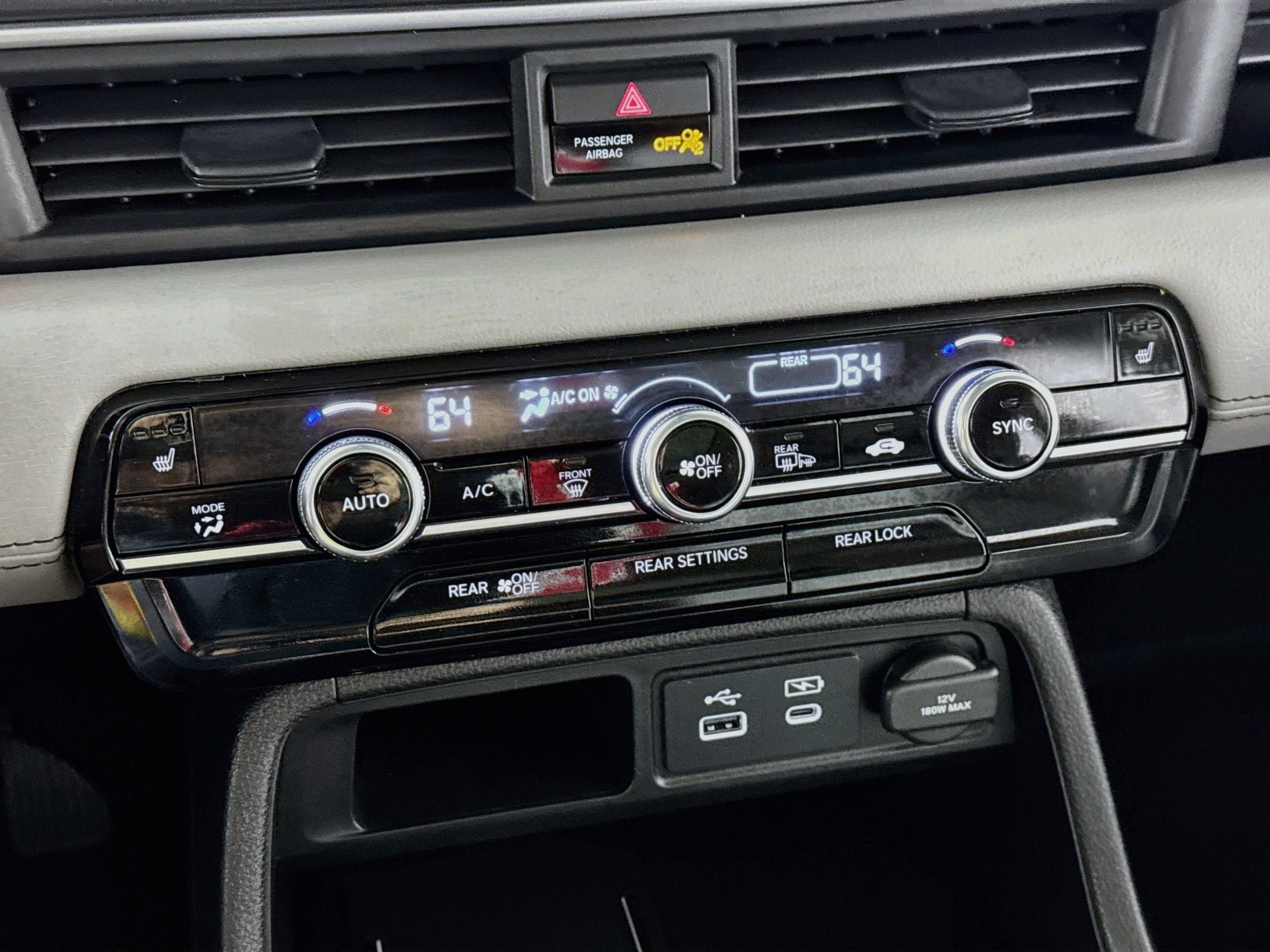 Used 2025 Honda Pilot Touring image 19