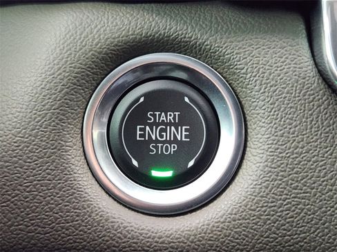 Certified 2024 Chevrolet Colorado ZR2 w/ Safety Package image 22