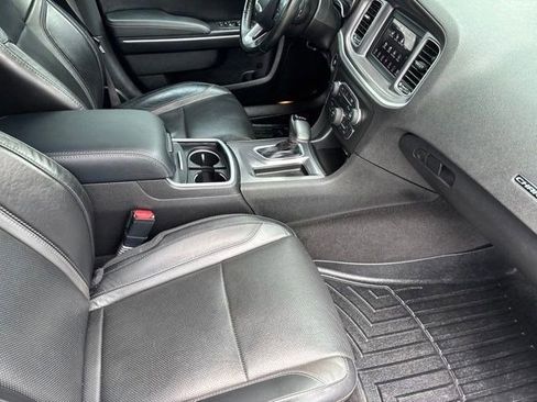Used 2021 Dodge Charger SXT w/ Leather Interior Group RWD image 35