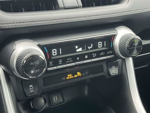 Used 2023 Toyota RAV4 XLE image 30