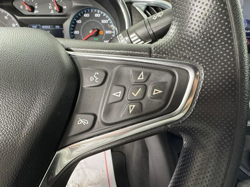 Used 2021 Chevrolet Malibu LT FWD image 16