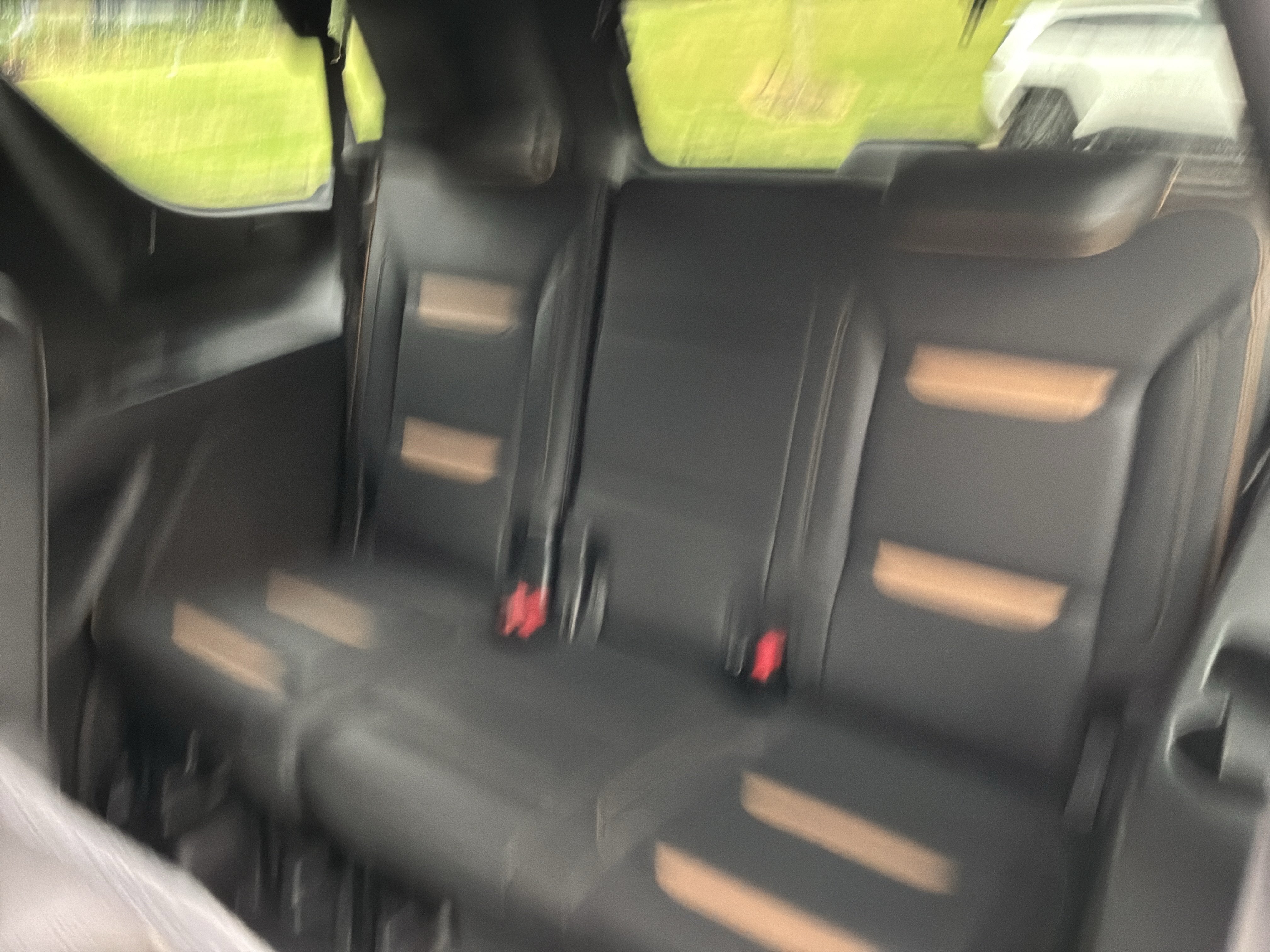 Used 2021 GMC Yukon AT4 w/ AT4 Premium Package AWD/4WD image 32