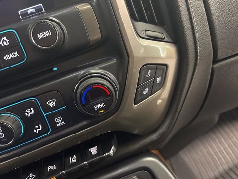 Used 2018 Chevrolet Silverado 2500 High Country w/ Duramax Plus Package image 26