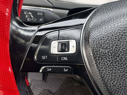 Used 2017 Volkswagen Jetta SE FWD image 18
