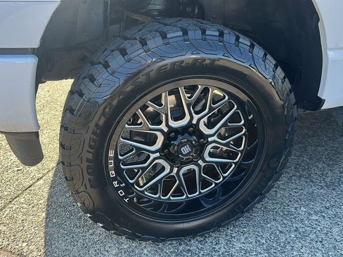 Used 2025 Ford F150 XLT w/ Equipment Group 301A Standard image 11