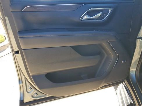 Used 2024 Chevrolet Tahoe LT image 12