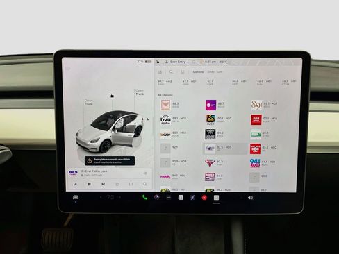 Used 2023 Tesla Model Y Long Range AWD/4WD image 14