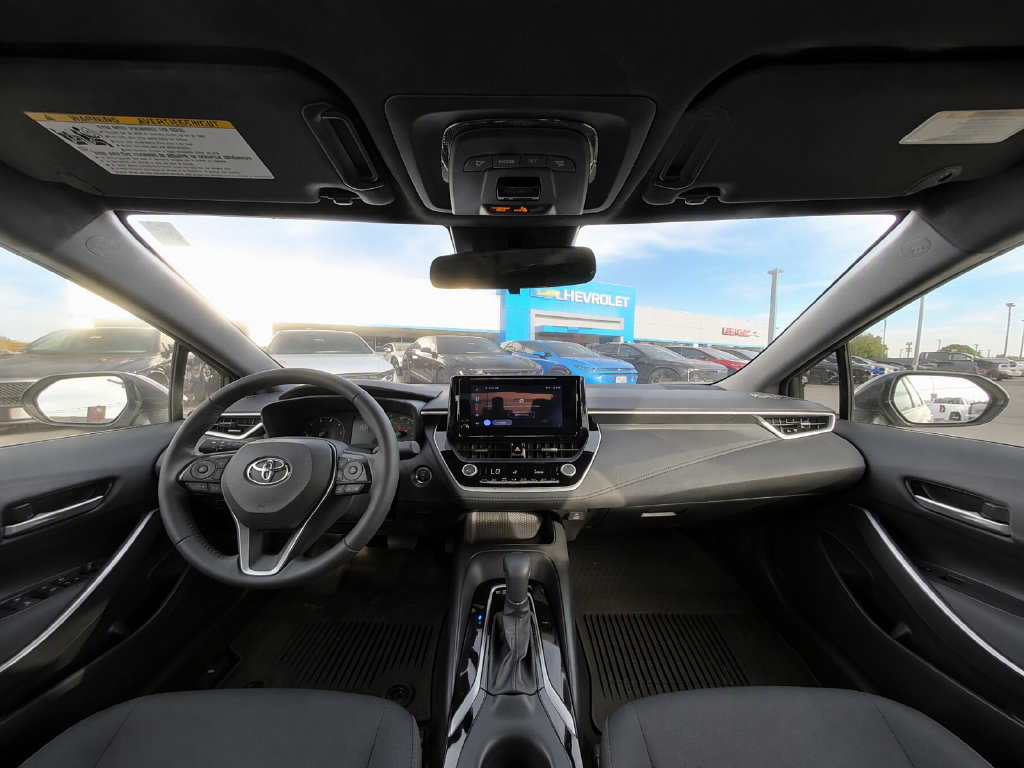 Used 2025 Toyota Corolla SE FWD image 18