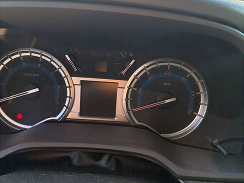 Used 2018 Toyota 4Runner SR5 image 9