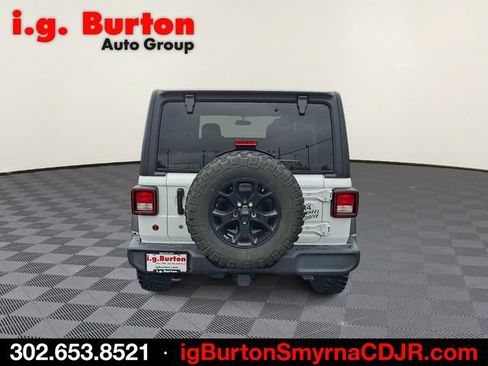 Used 2022 Jeep Wrangler Unlimited Sport AWD/4WD image 5