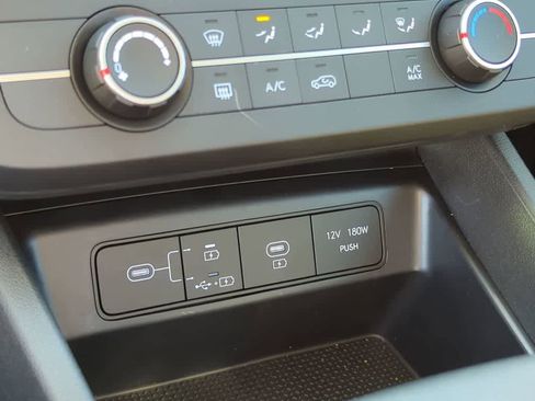 New 2026 Hyundai Tucson SE image 32