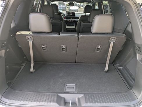 Certified 2026 Honda Pilot TrailSport image 8
