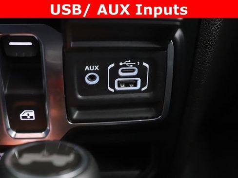 Used 2024 Jeep Wrangler Rubicon image 26