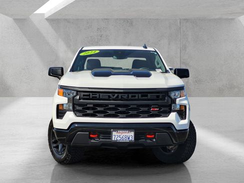 Used 2024 Chevrolet Silverado 1500 Custom Trail Boss image 2